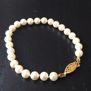 Vintage Nordstrom Faux Pearl Bracelet w/ Gold Lock